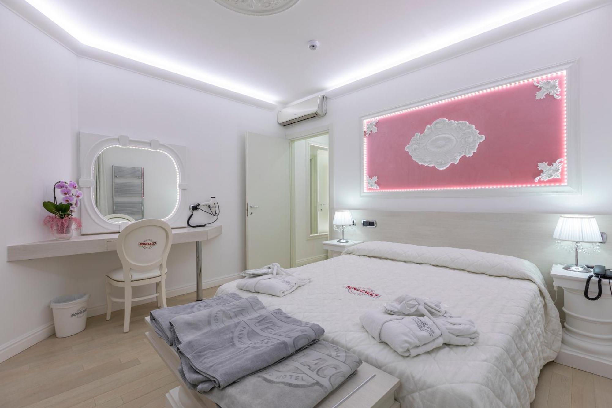 מילאנו מריטימה Boutique Hotel Paradiso Bovelacci מראה חיצוני תמונה